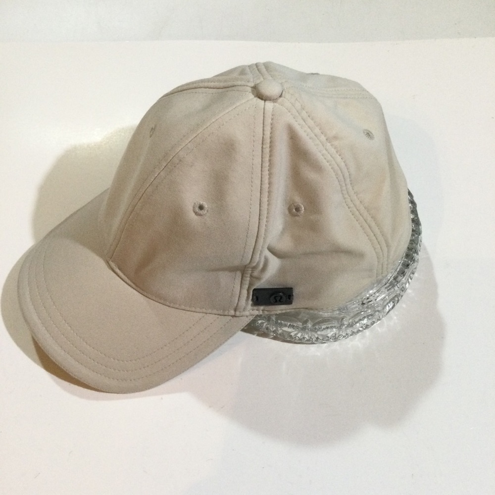 Lululemon Unisex Size Small Medium Lightweight Lined Baller Hat In Cream